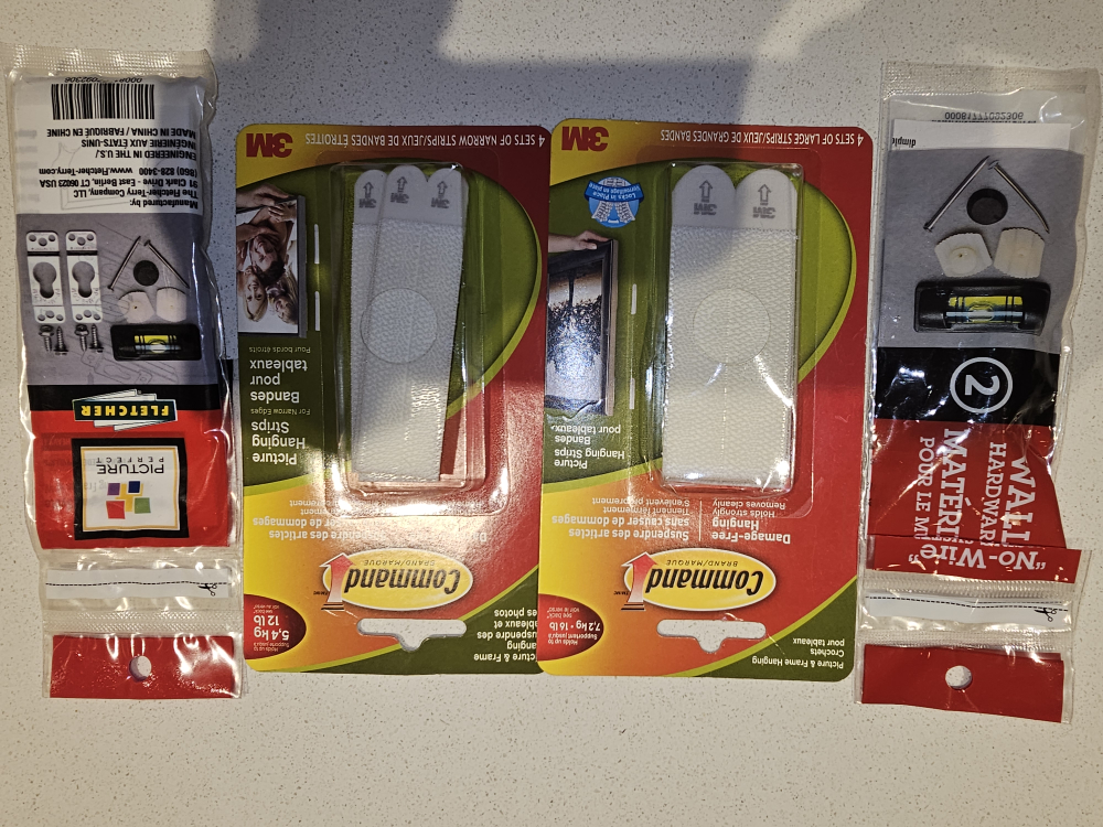 #free cycle - picture hanging stuff (new) image indicator(3)