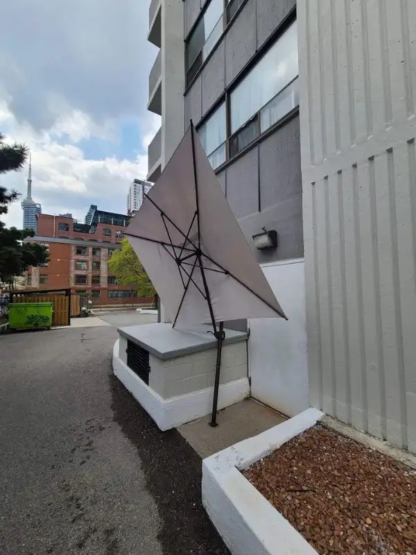 Abba Patio Offset Cantilever Umbrella