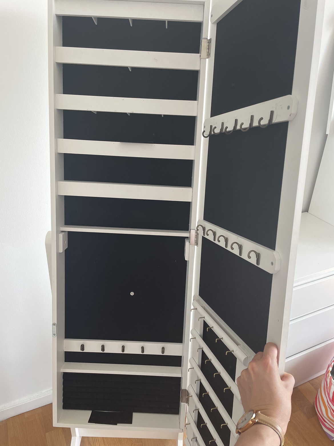 Mirror w/storage - photo 2