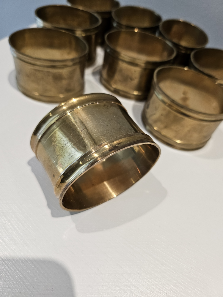 Vintage Set 9 Brass Napkin Rings - photo 2