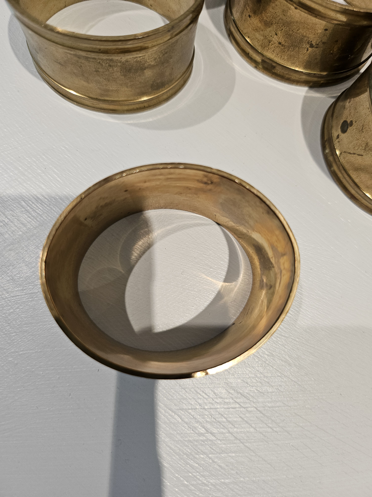 Vintage Set 9 Brass Napkin Rings - photo 3