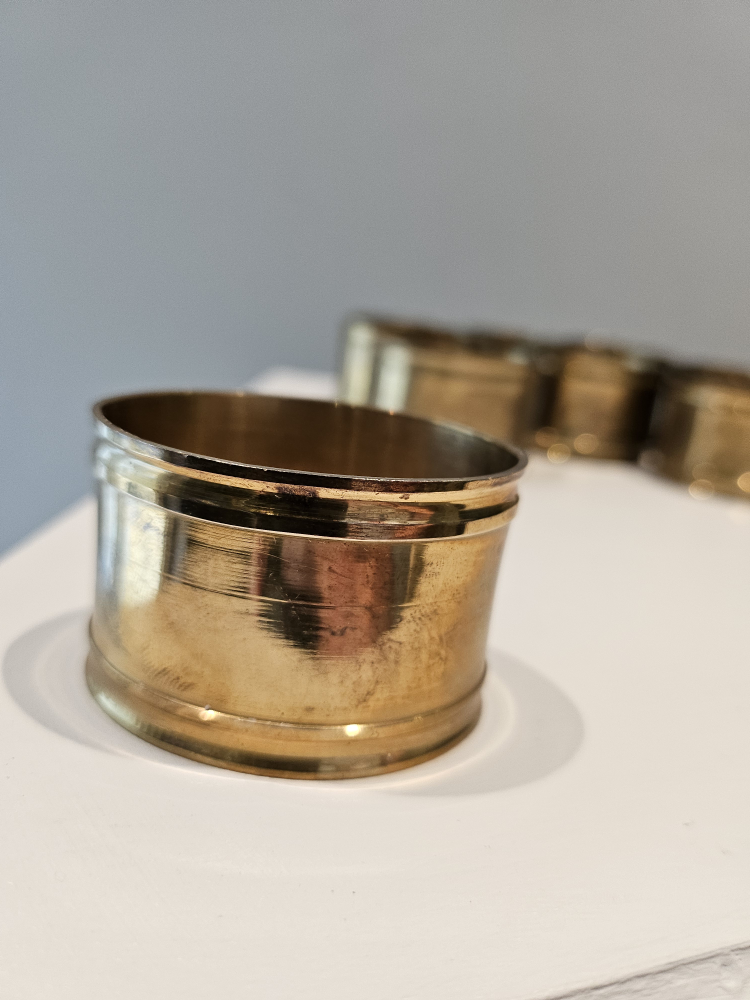 Vintage Set 9 Brass Napkin Rings - photo 4
