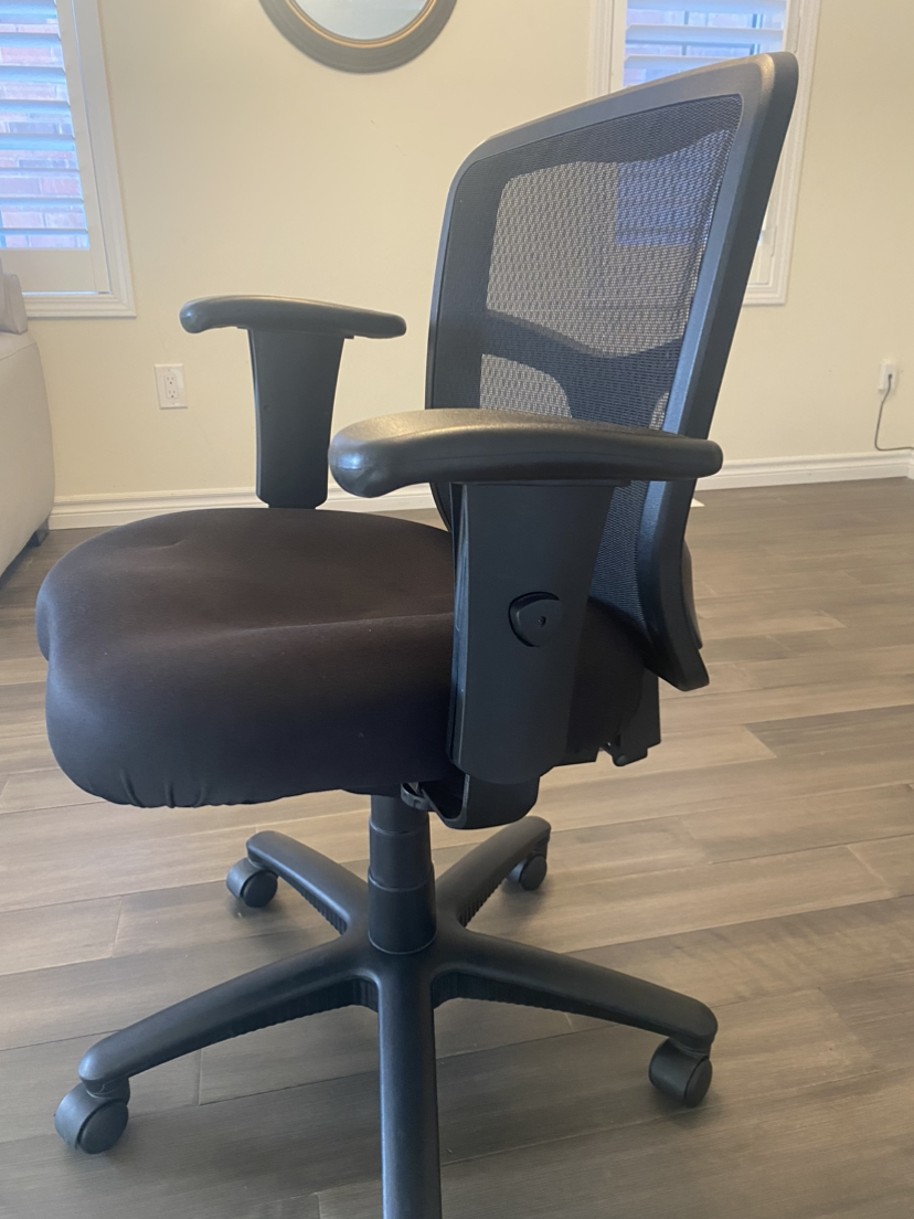 office chair - photo 2