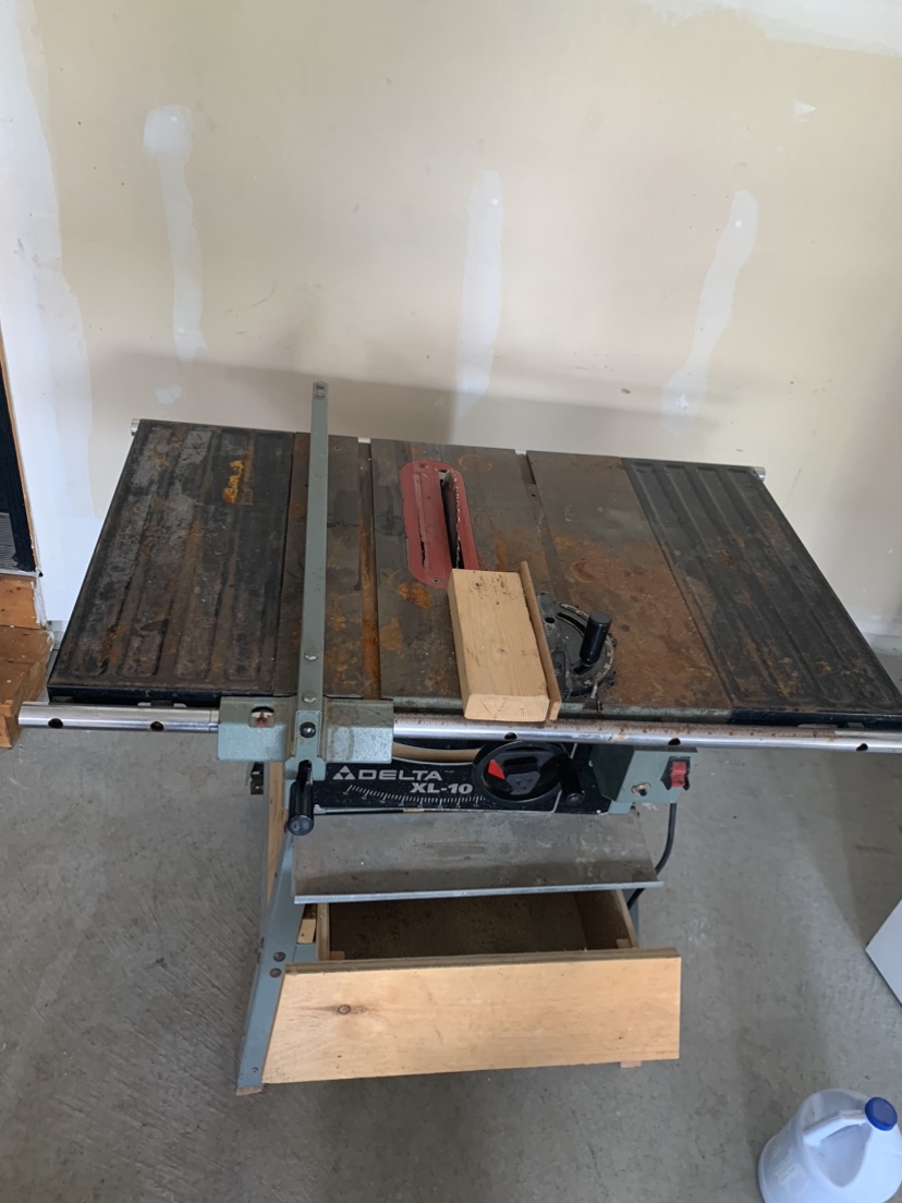 Saw machine