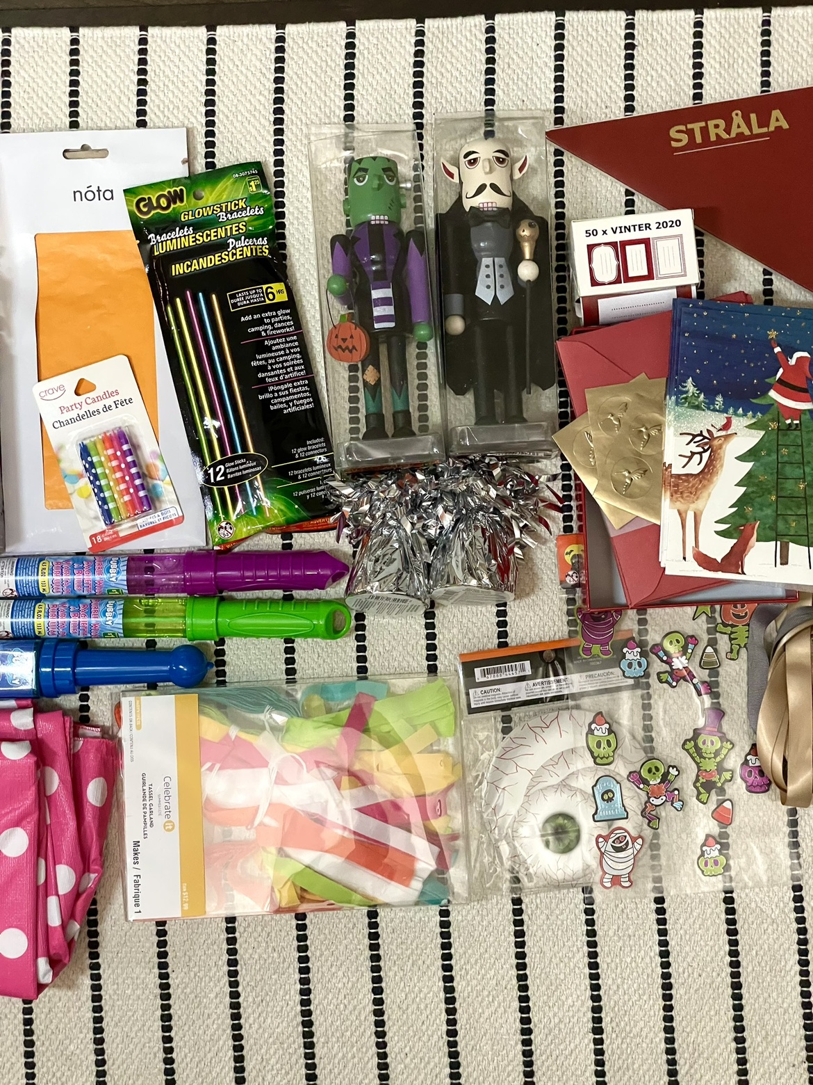 Large bundle of party and seasonal items image indicator(4)