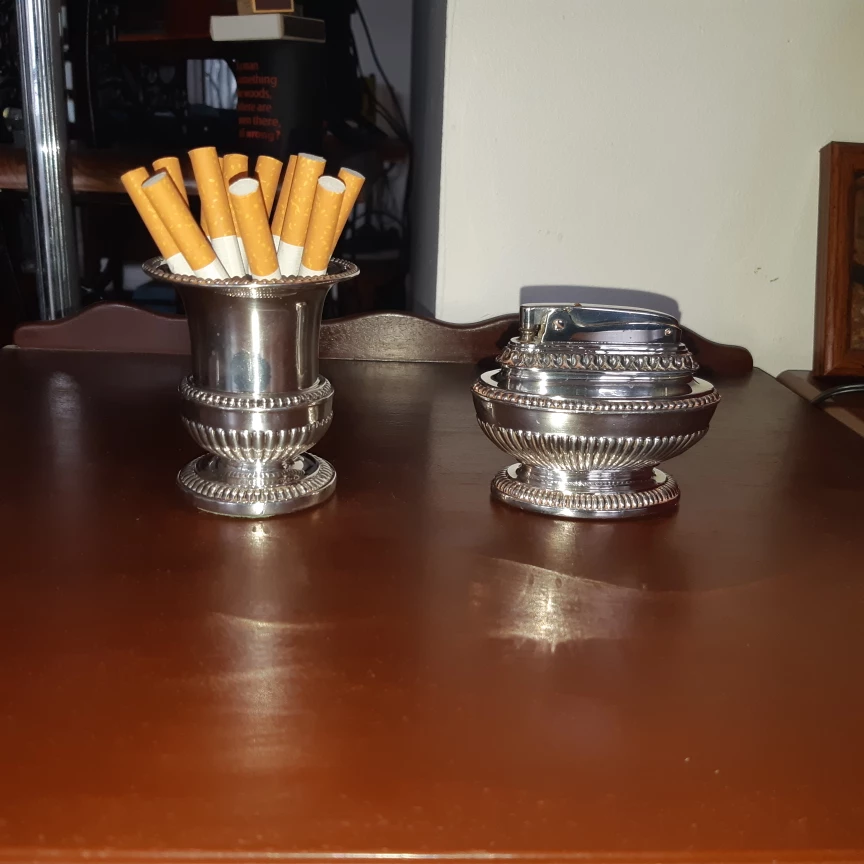 Antique Ronson lighter & cigarette holder - photo 2