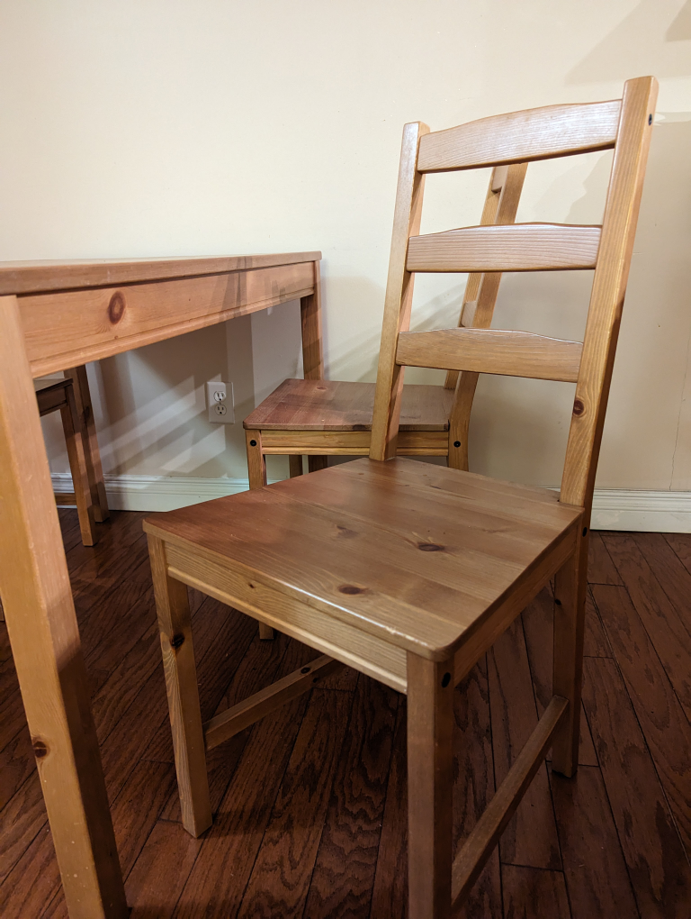 Ikea Dining Table and 4 Chairs - photo 2