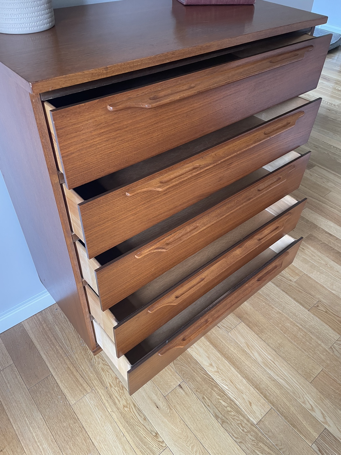 Mid century dresser - photo 4