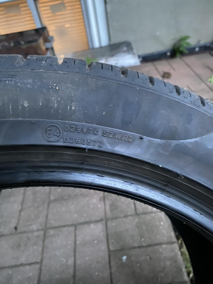 Pirelli P-ZERO 235/45/19 - photo 3