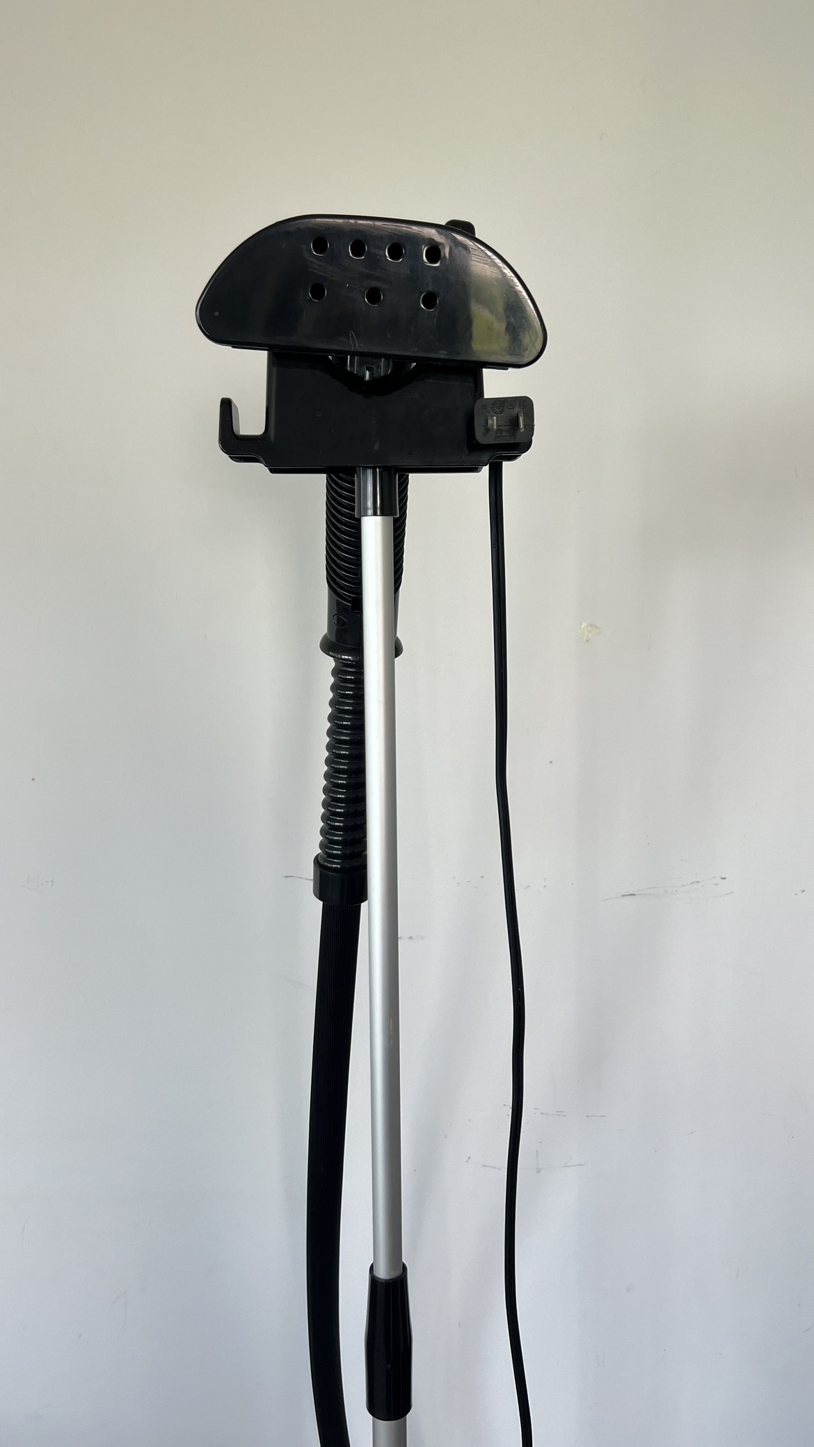 Conair GS7NXRC Upright Fabric Steamer - photo 3