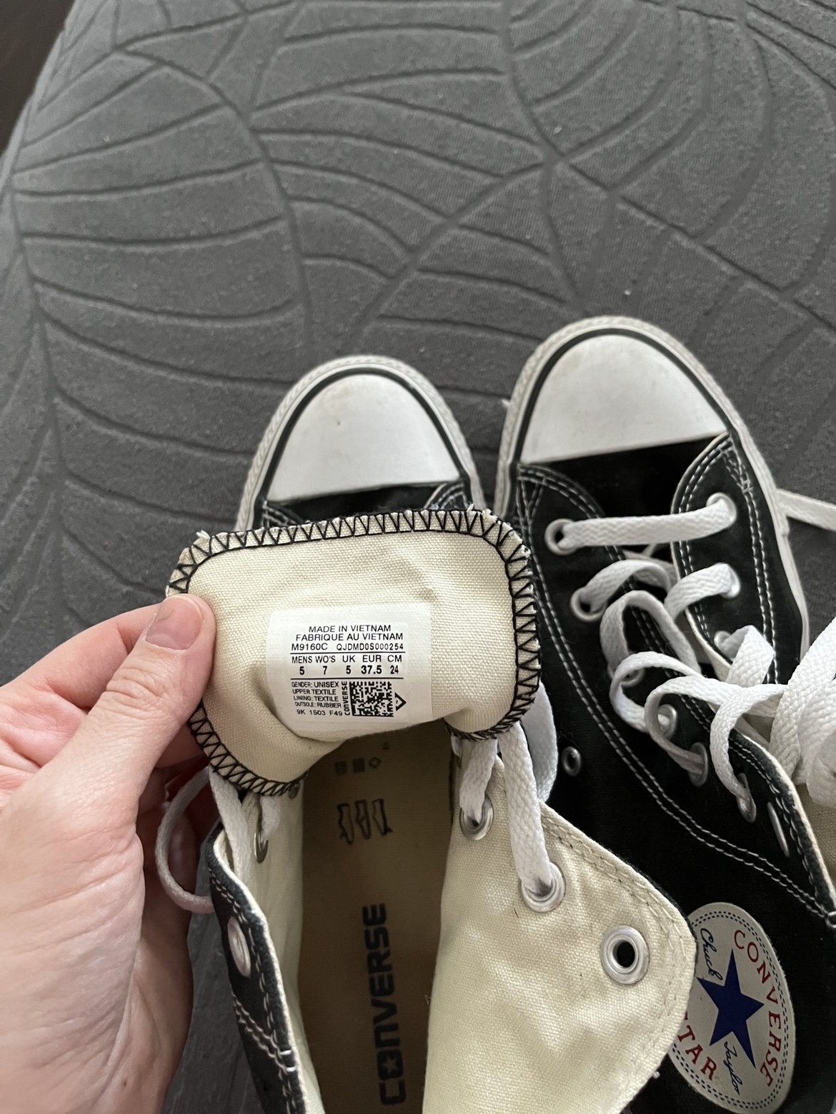 Converse all star sneakers image indicator(2)