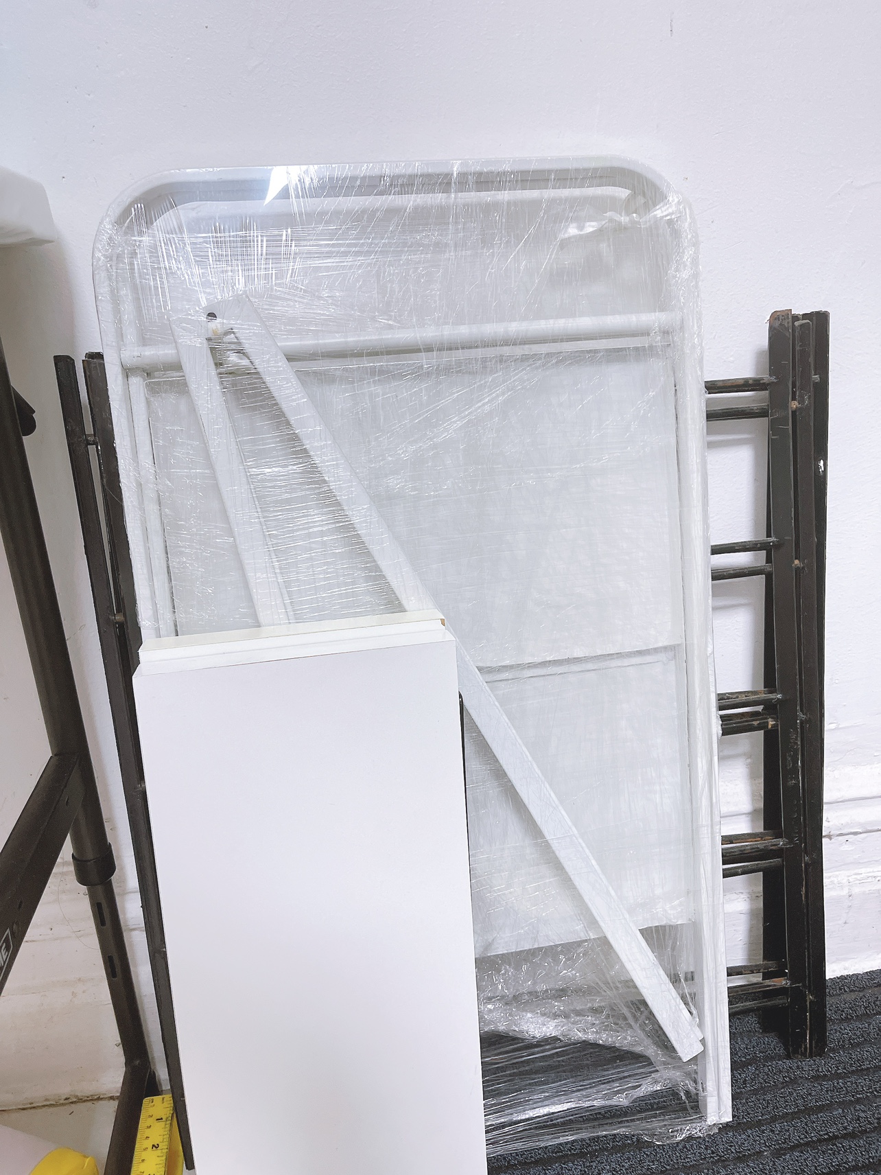 A shape Garment rack - photo 3