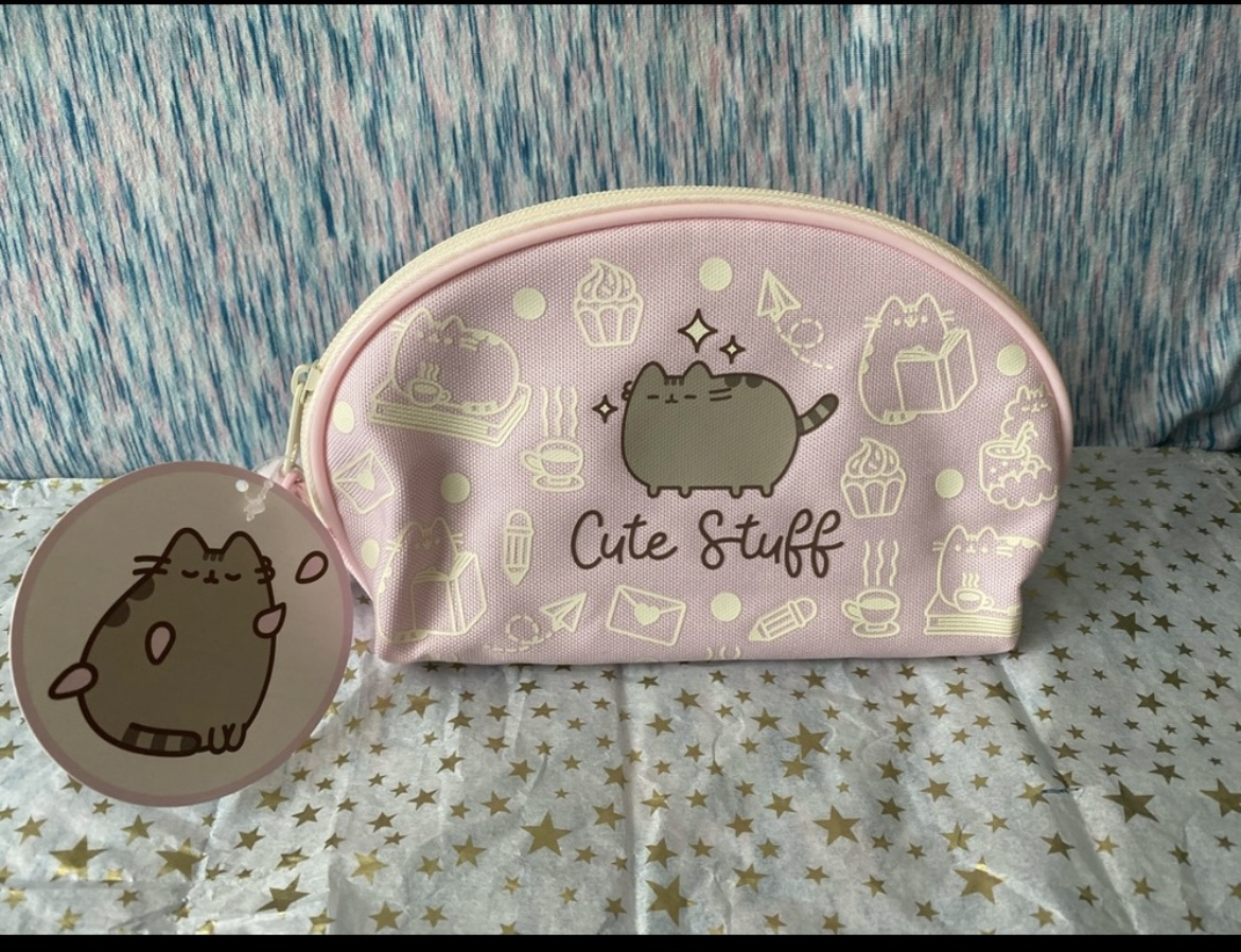 Pushen pencil/make up case thumbnail