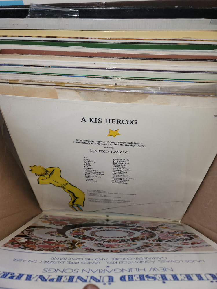 various old records image indicator(9)