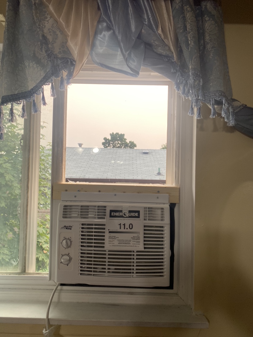 Installer / Installation Window Air Conditioner - photo 2