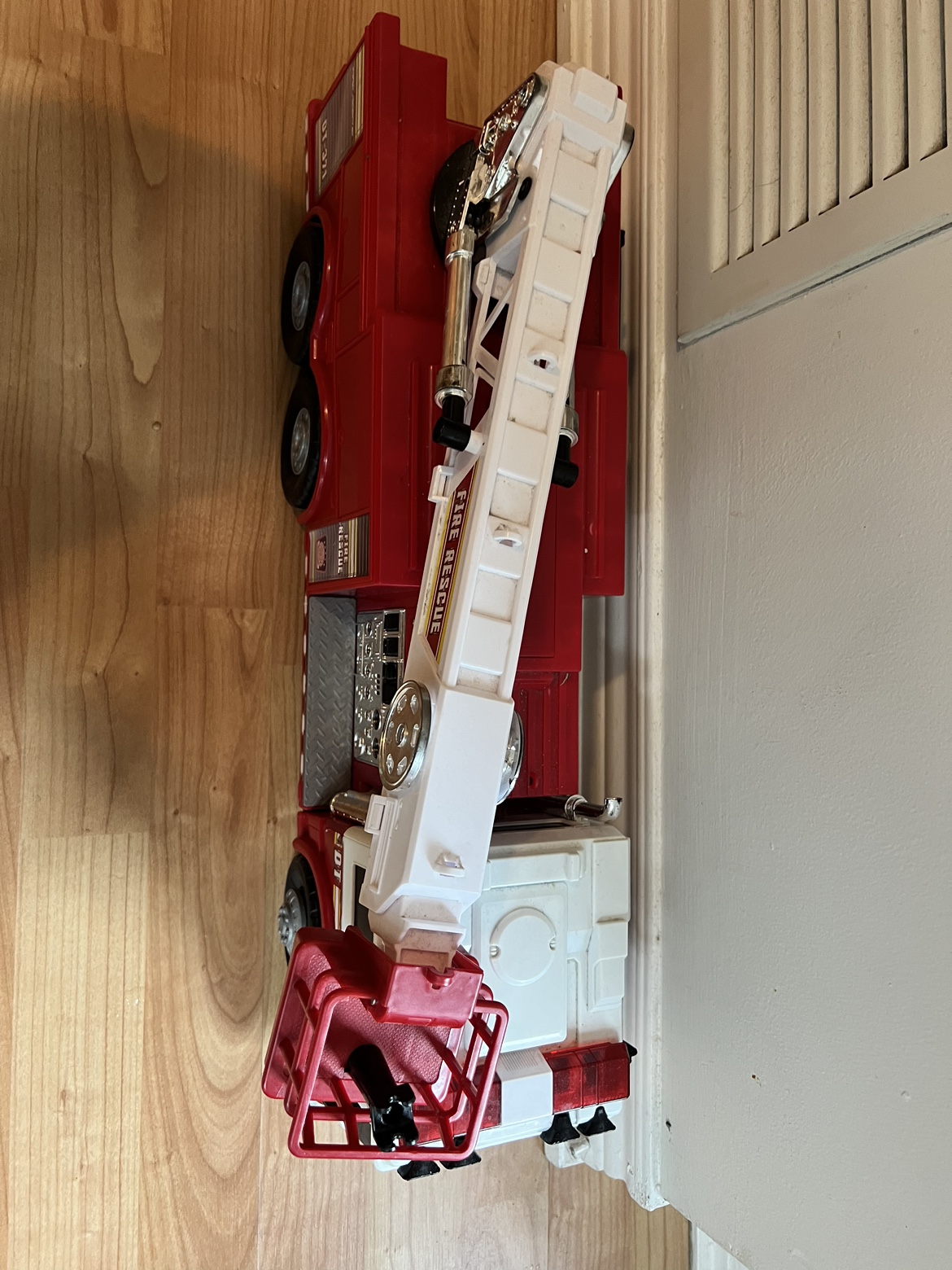 Fire engine toy - photo 2