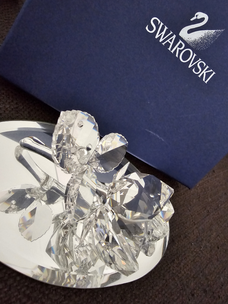 Swarovski Crystal Rose image indicator(2)