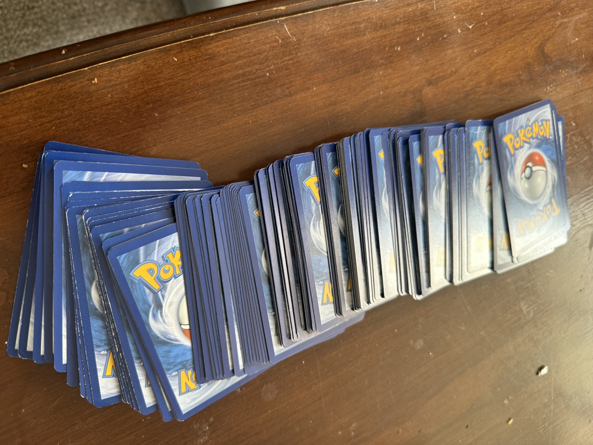 133 Pokémon Cards image indicator(2)