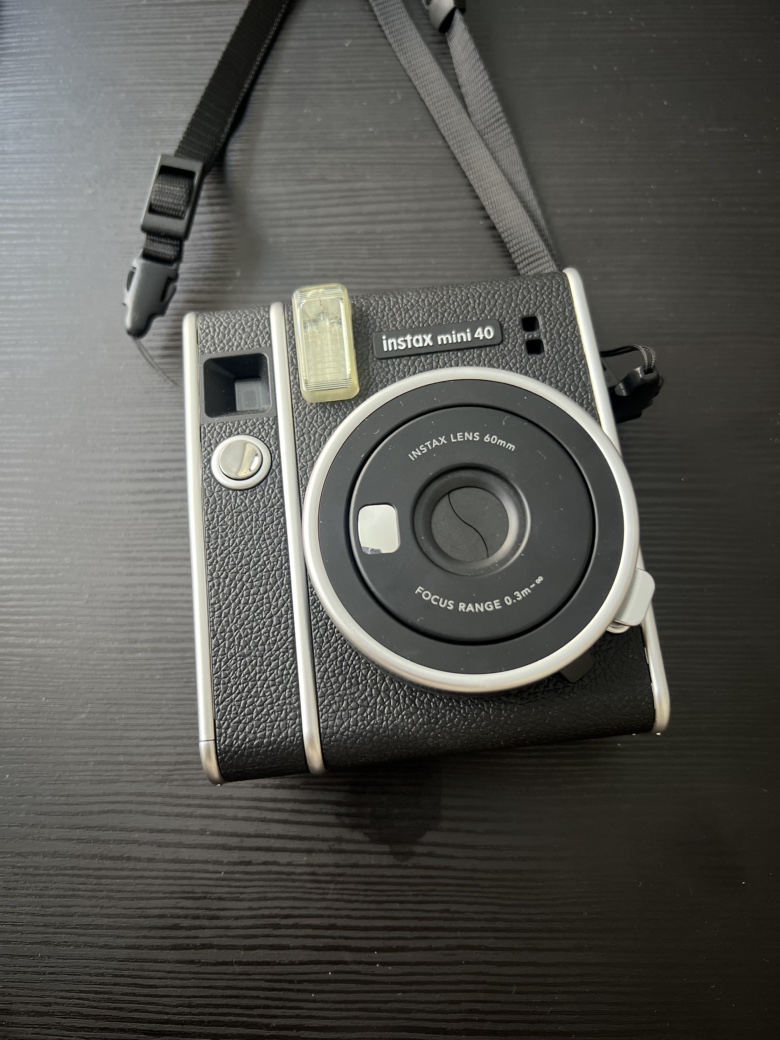 Instax mini 40 camera (polaroid)