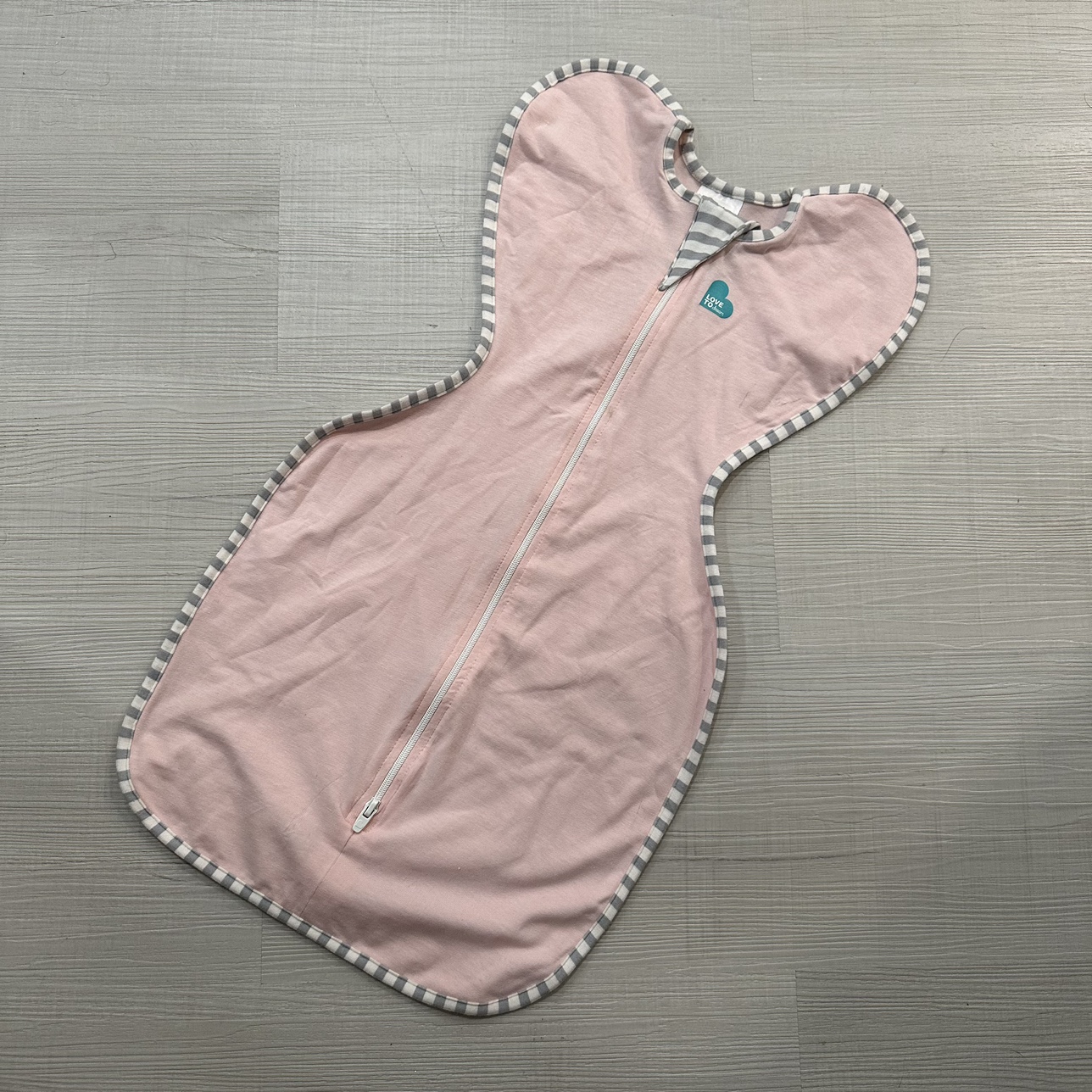 NWOT Love to Dream Baby Swaddle Up Lite Size Small 1-3months thumbnail