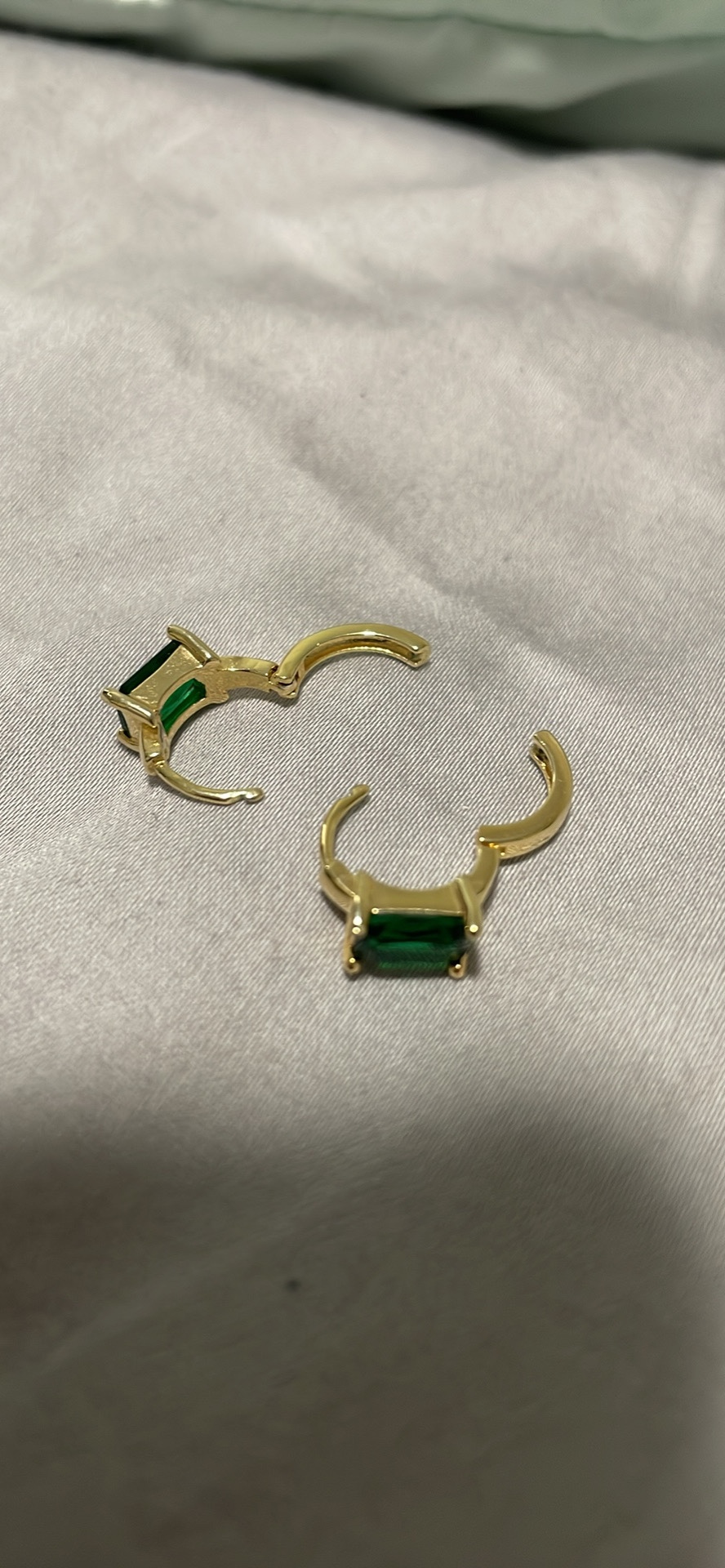 Green Earrings image indicator(2)