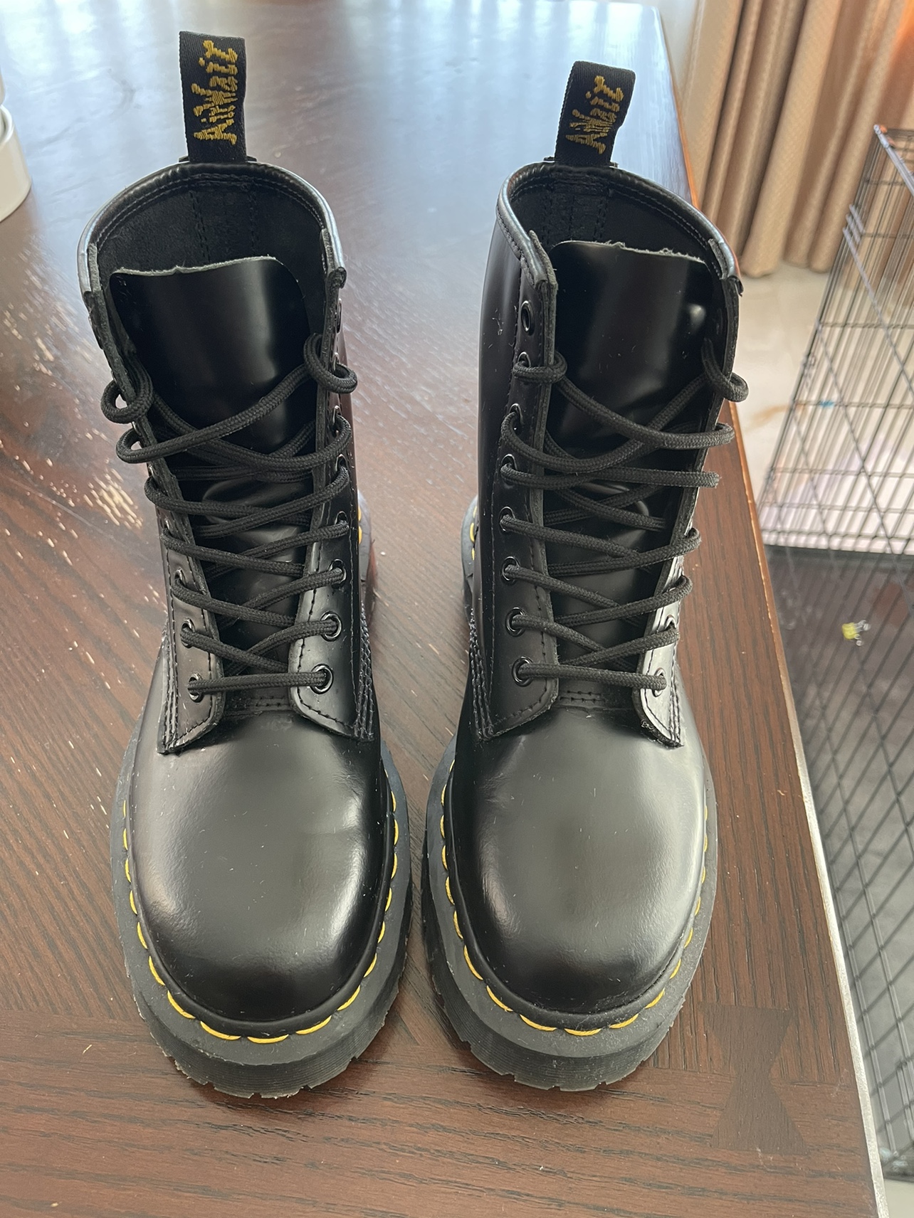 Dr. Martens 1460 LACE UP Women Size 7 - photo 2