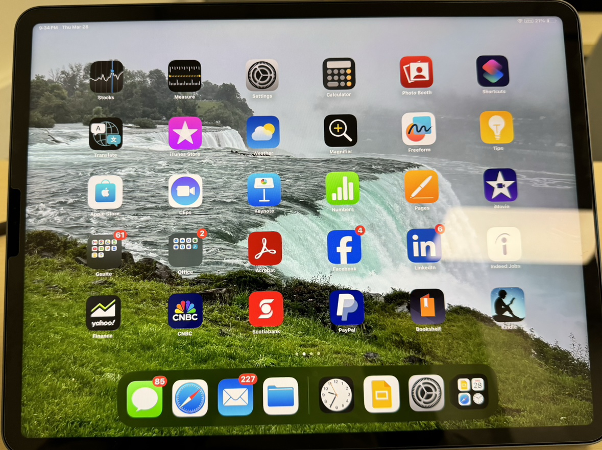 Apple iPad Pro 12.9" (5th Gen) - Open Box & lightly used - photo 2