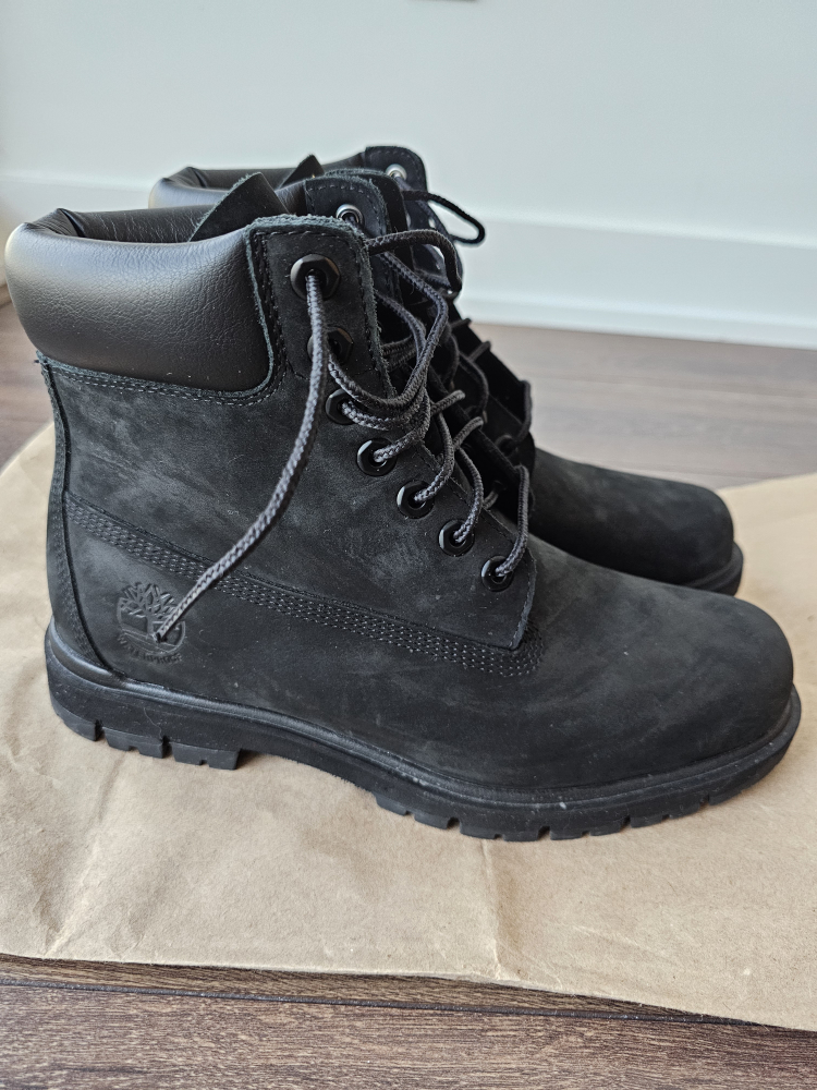 Timberland men's boots - size 42 / US 8.5