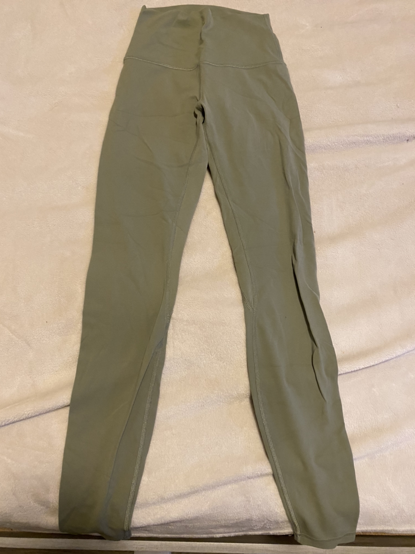 Lululemon green butter leggings