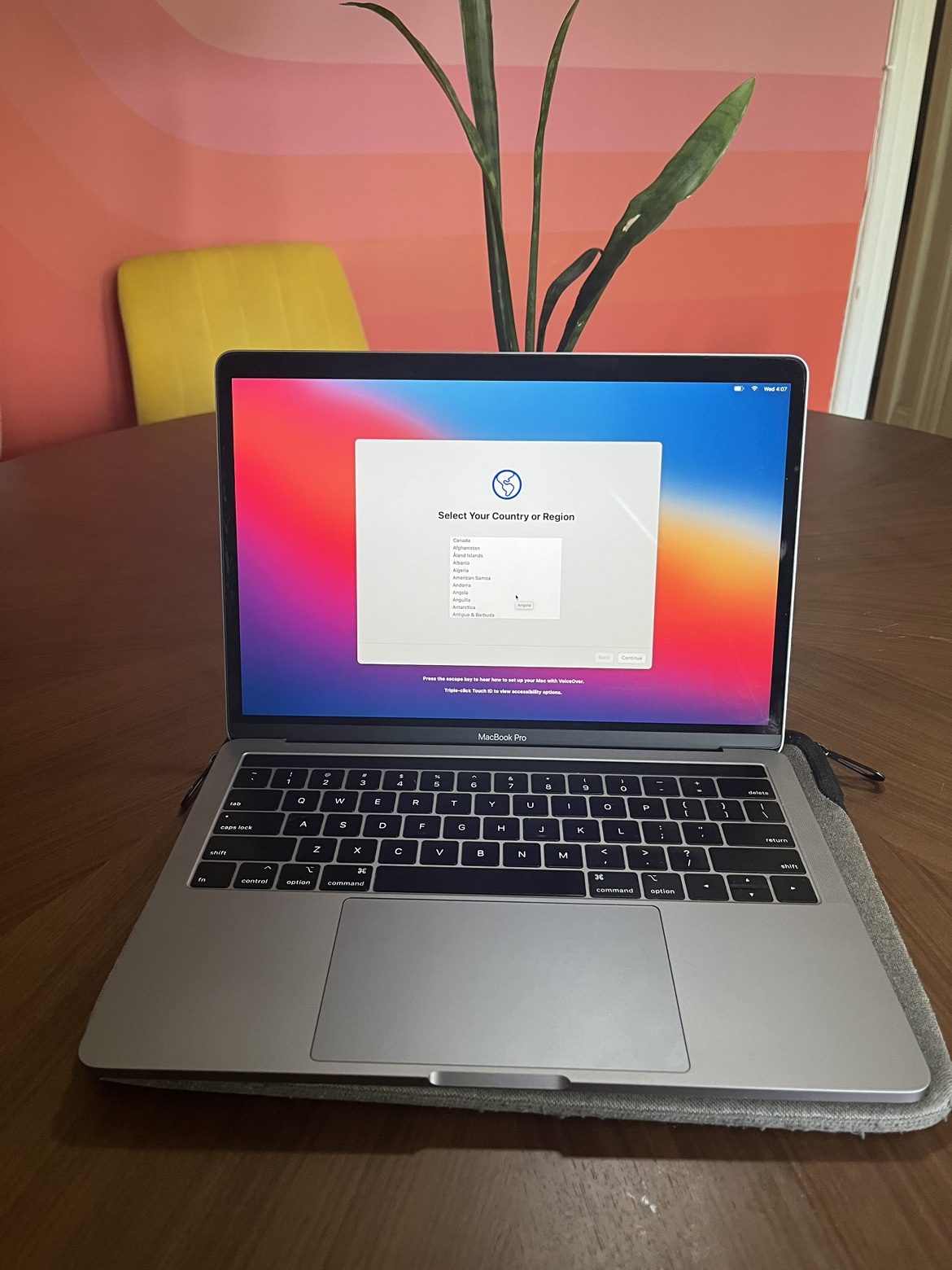 M1 2020 MacBook Pro 13” thumbnail