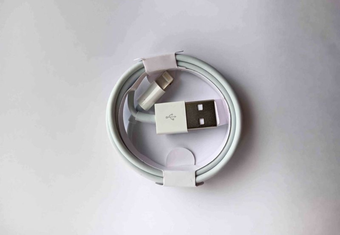 iphone charger thumbnail
