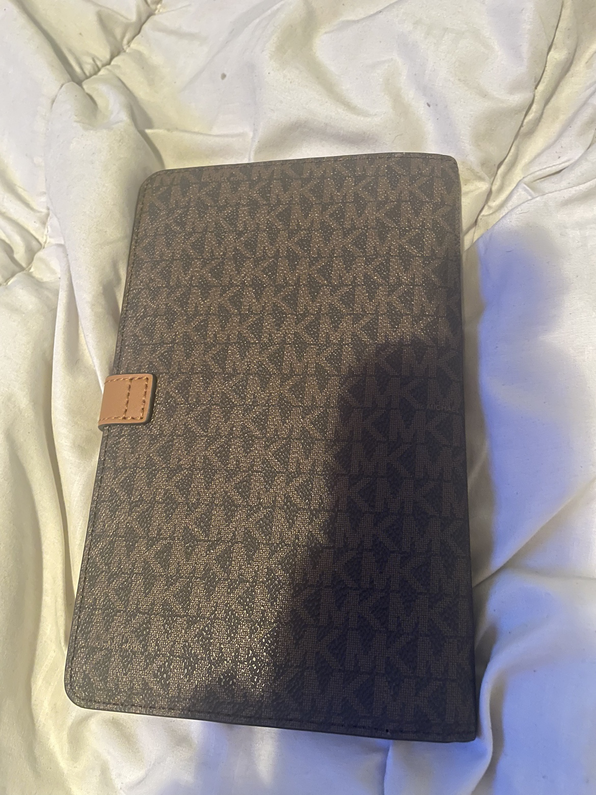 Michael Kors Notebook image indicator(2)