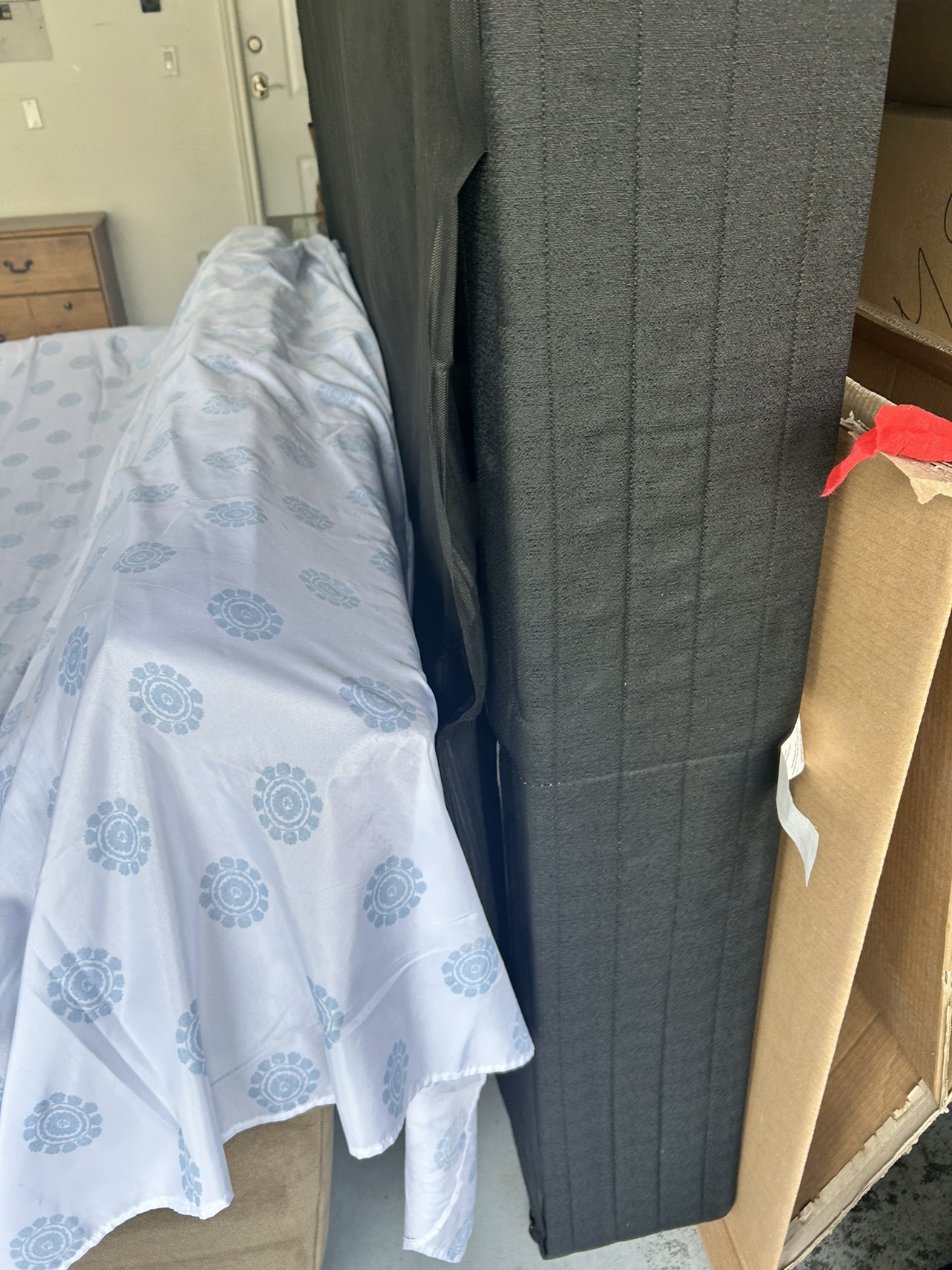 Queen Box spring  - Sleep country - photo 3