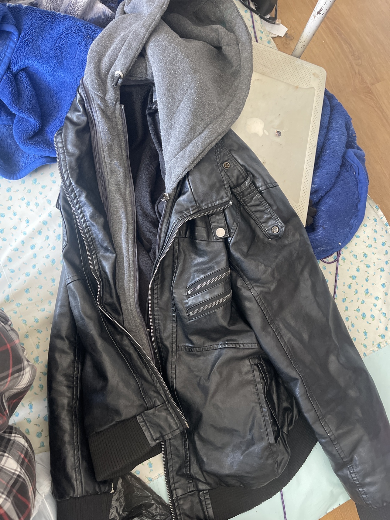 FREE LEATHER JACKET