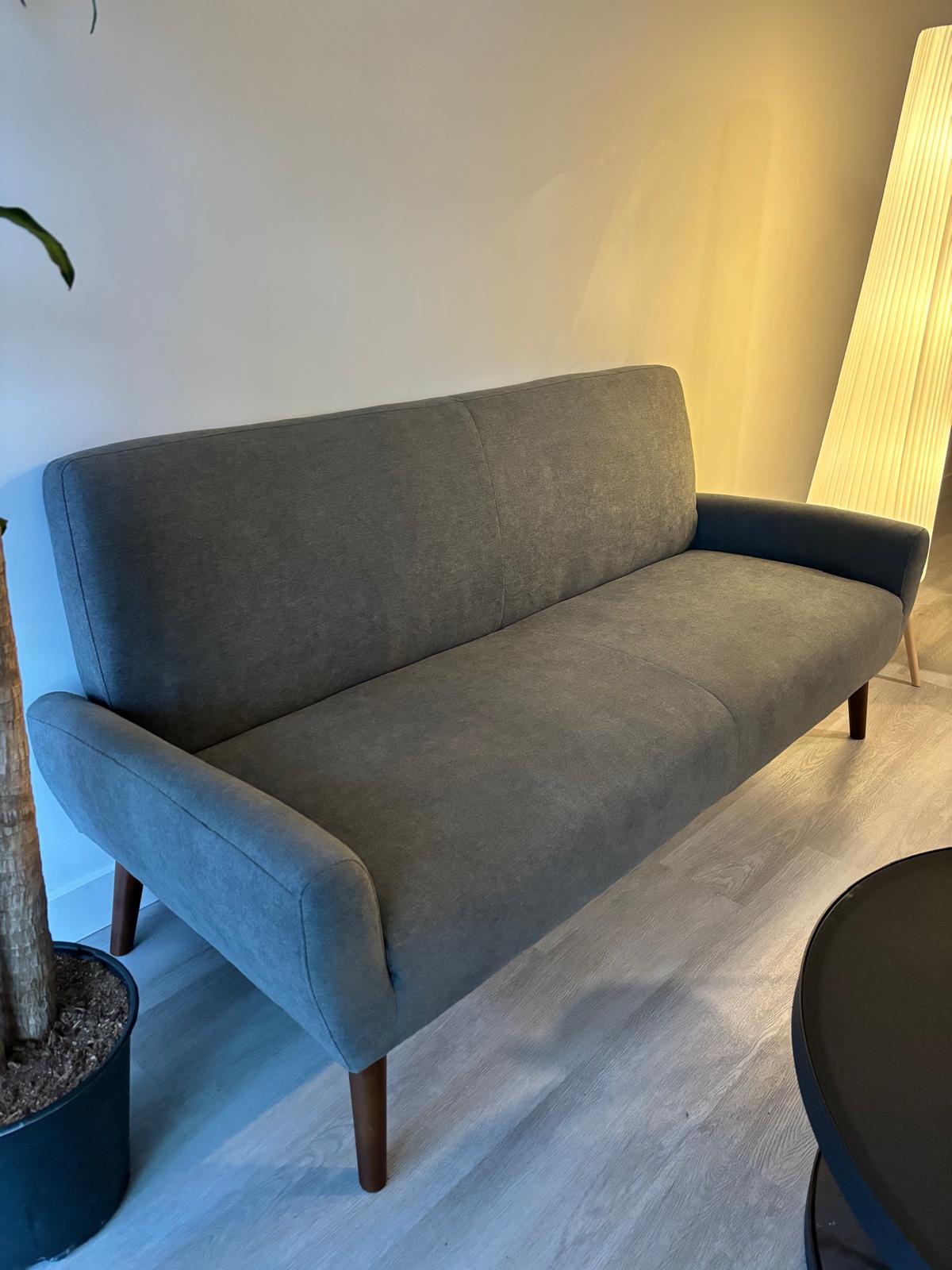 Couch set