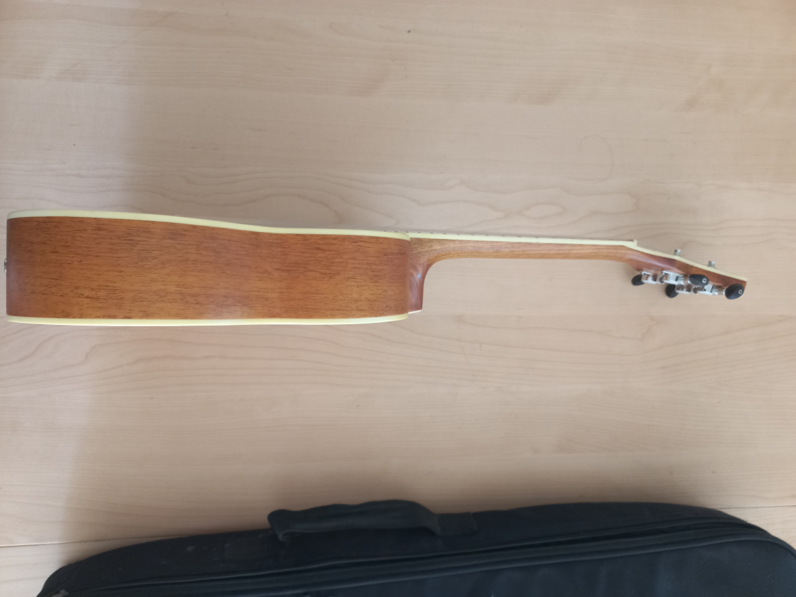 Hand-made Ukulele - photo 3