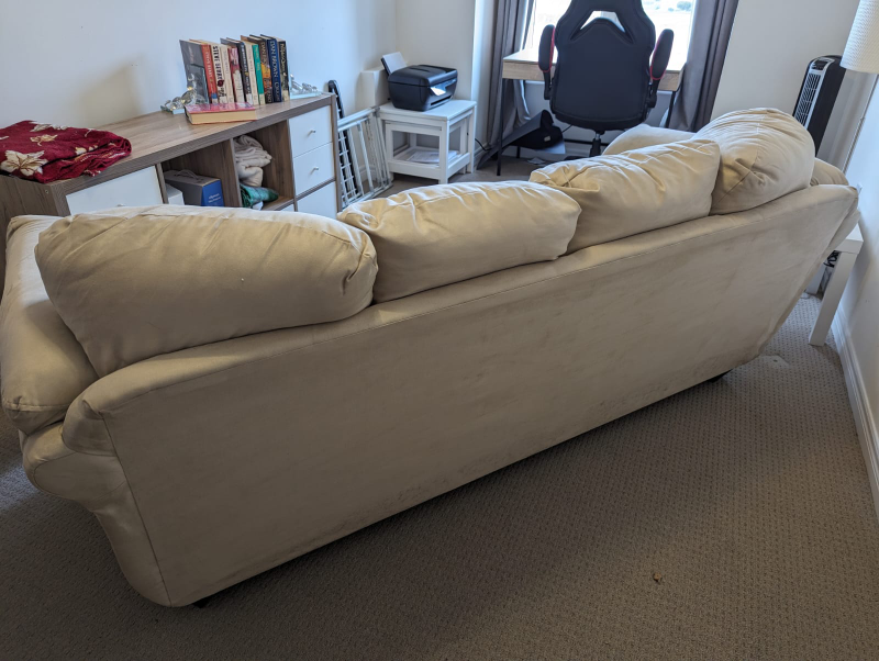couch - photo 4