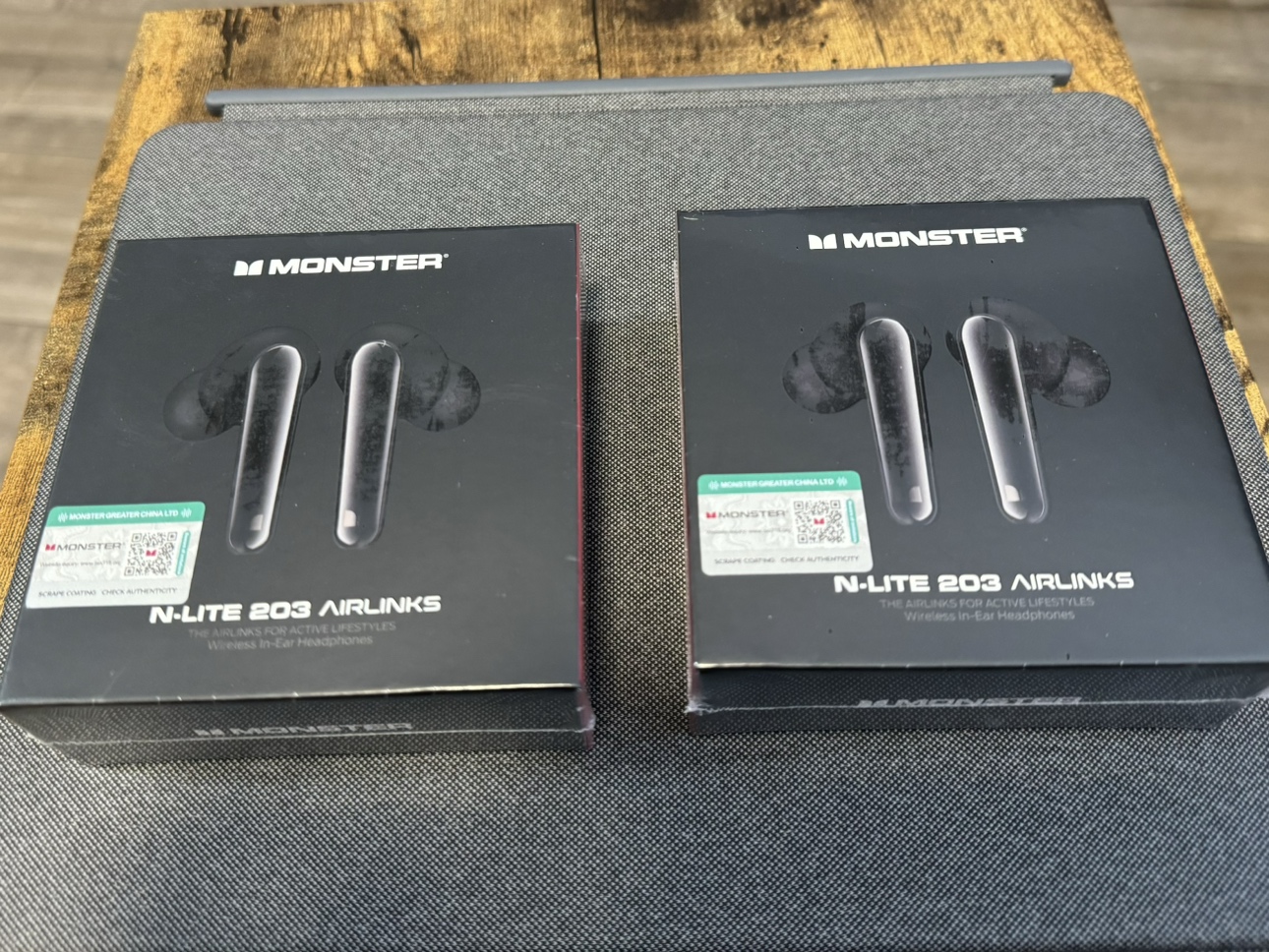 Monster N-Lite 203 AirLinks Wireless Earbuds