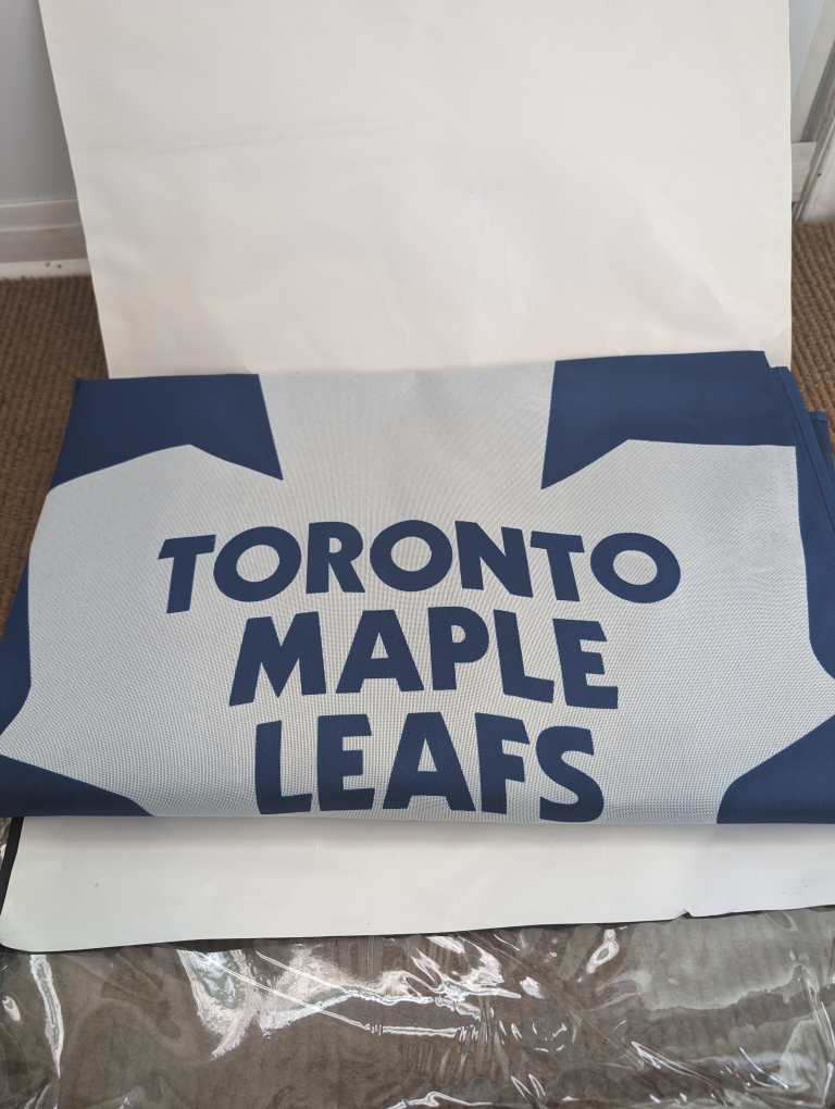 Toronto Maple Leafs BBQ Cover image indicator(4)