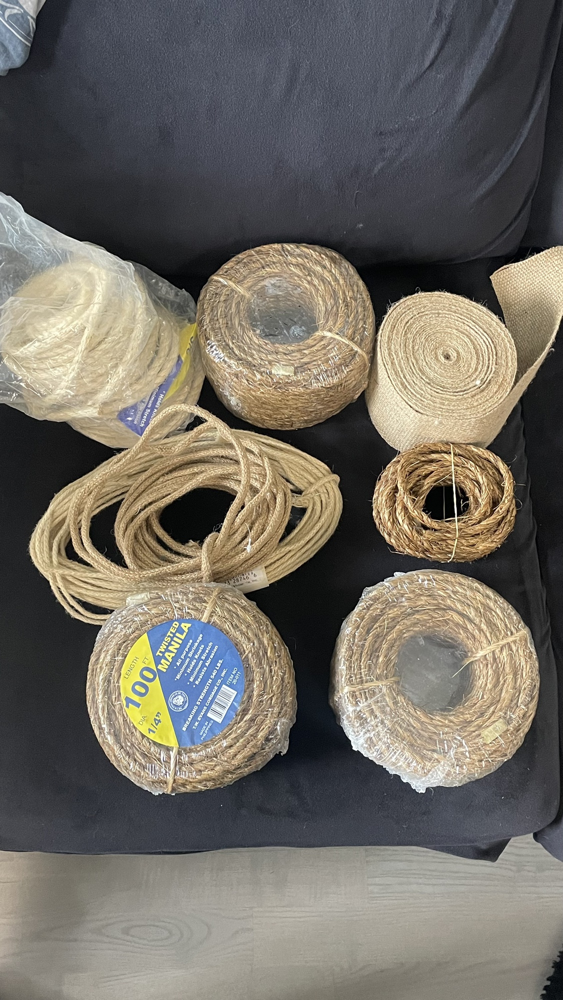 Lots of jute / manila rope