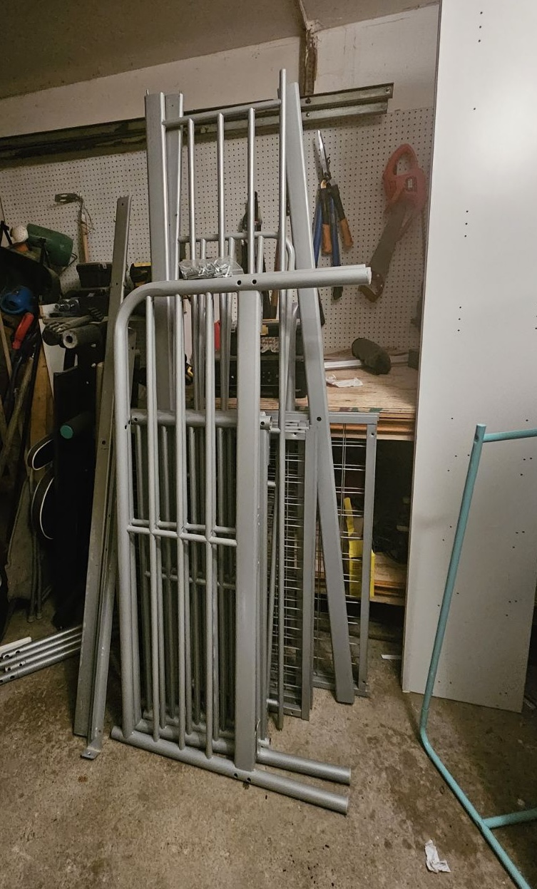 Metal bunk bed single over double - photo 2