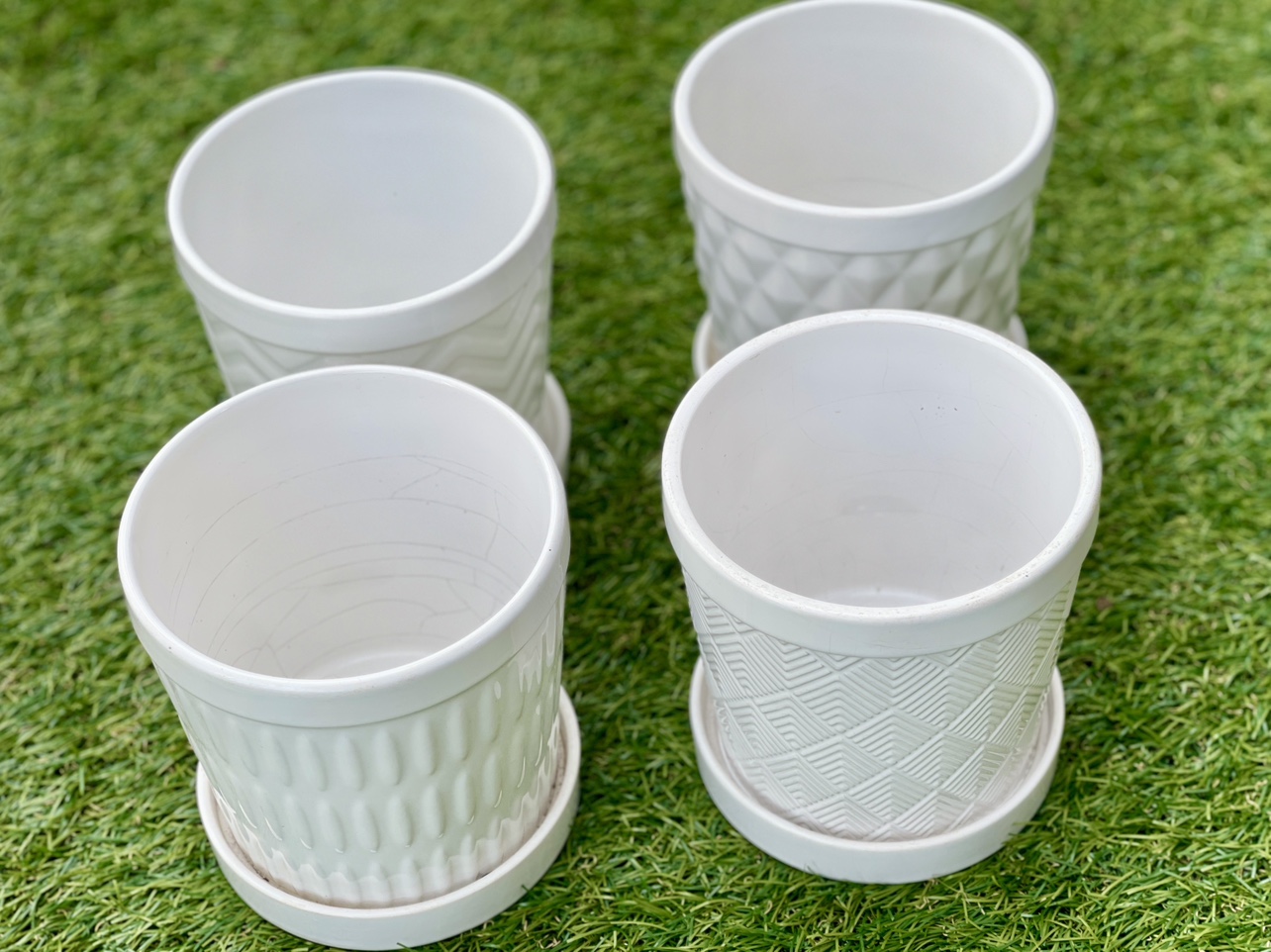 4 New Planting Pots White Geometric Designs  5”D x 5.25”H - photo 2