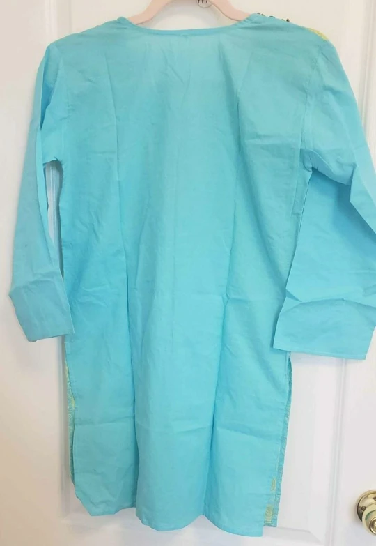 Sequined Cotton Kurti image indicator(4)