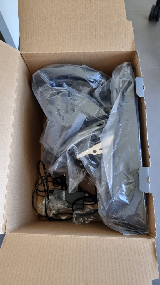 Logitech G920 Wheel & Pedals For Xbox Series X & PC - photo 2