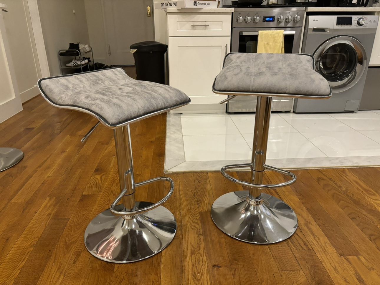 Bar stools, chair - photo 2
