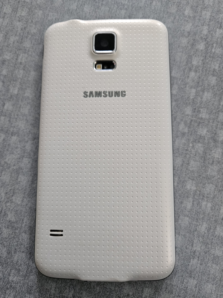 SAMSUNG S5 (Chat-R or Rogers) - photo 2