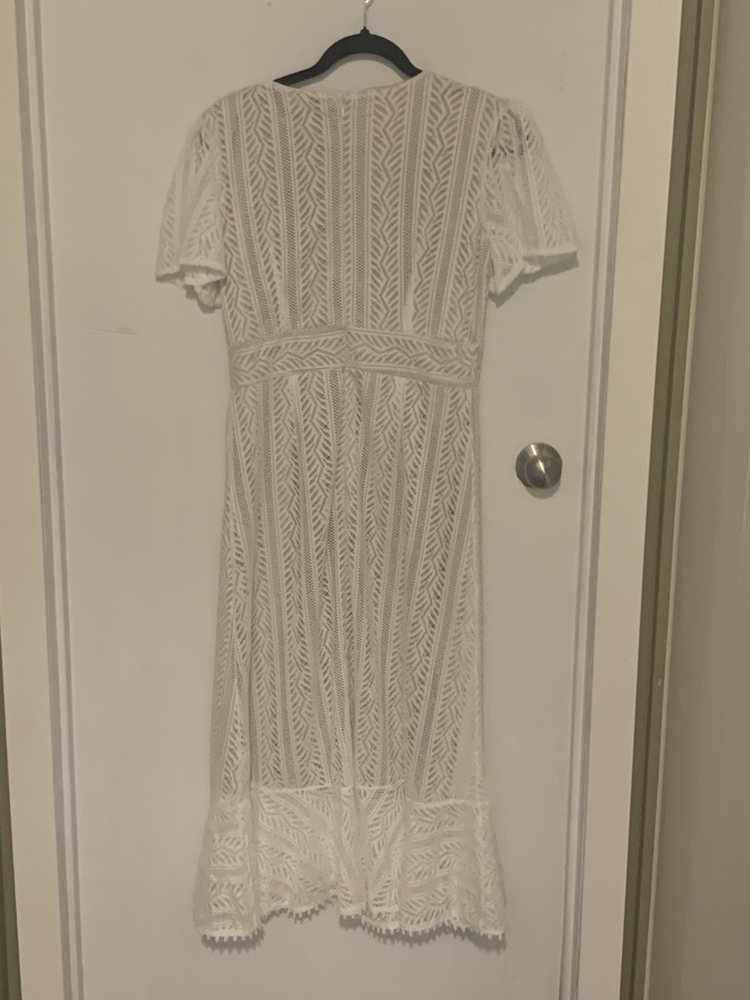 Cream Lace V Neck Midi Dress New with Tags Med image indicator(2)