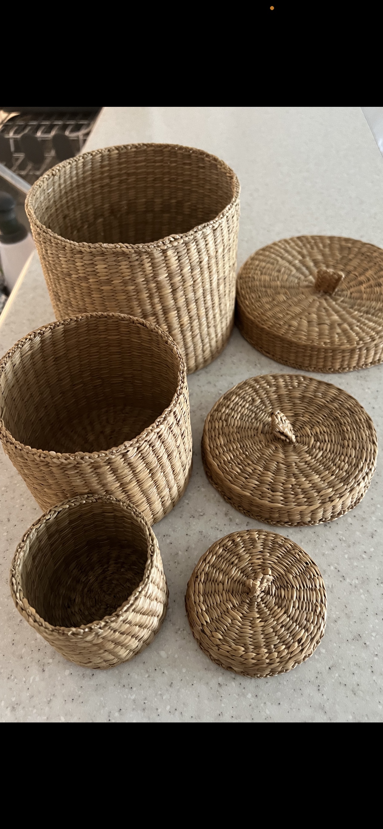 3 Small storage baskets image indicator(4)