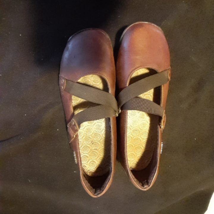 Ladies Sketchers Shoes Mary Jane Leather SIZE 8½ #freecycle