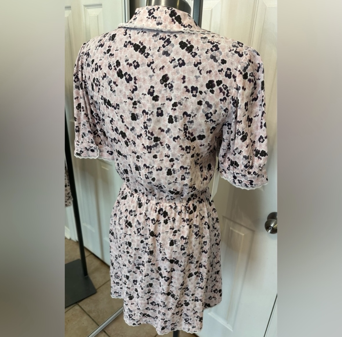 BNWT Aritzia Sunday Best New Aki Dress Size M - photo 3